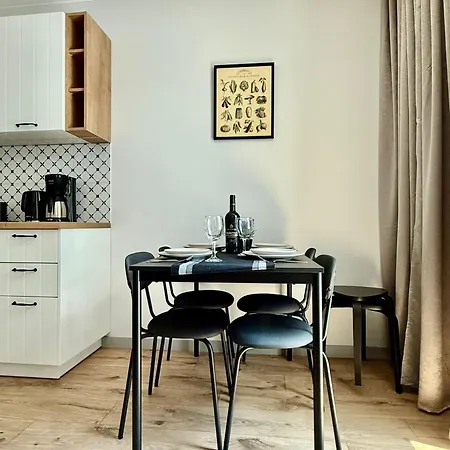 Easy Rent- Reduta 120 Free Parking, 2 Bedroom Люблін