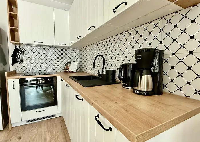 Easy Rent- Reduta 120, 2 Bedroom, Faktura Apartment