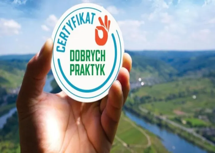 Easy Rent- Reduta 120, 2 Bedroom, Faktura Apartment